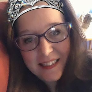 Meet your Posher, Sabrina